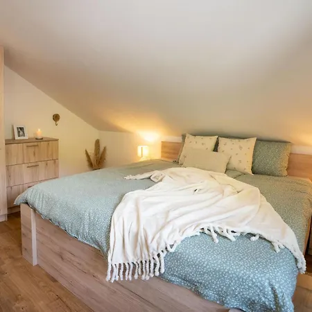 Forest Breeze Apartamento *