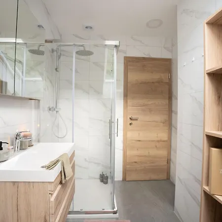Forest Breeze Apartamento *